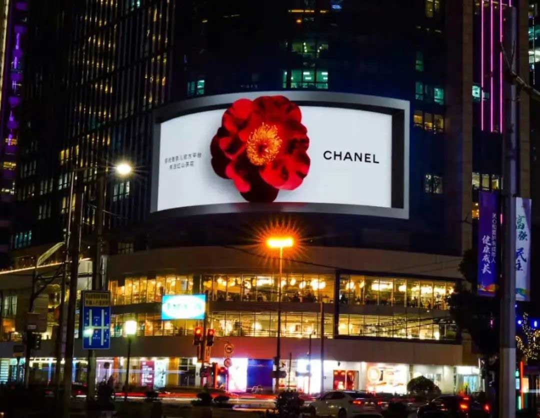 5 Reasons for Top Brands to Consider Outdoor LED Advertising in 2023