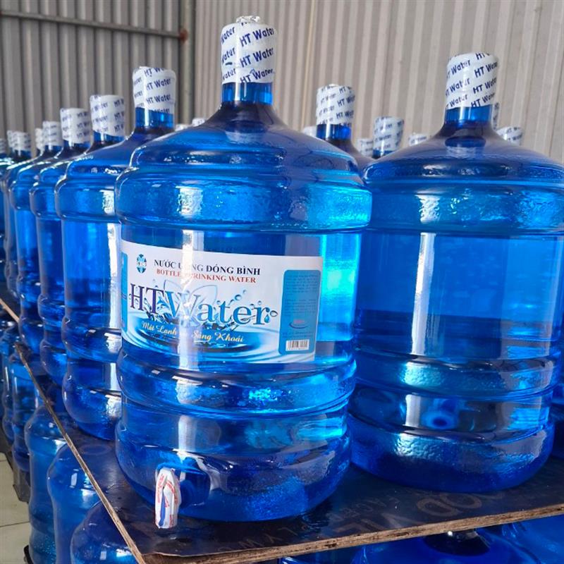 Nước uống đóng bình HTWater loại bình 20 lít
